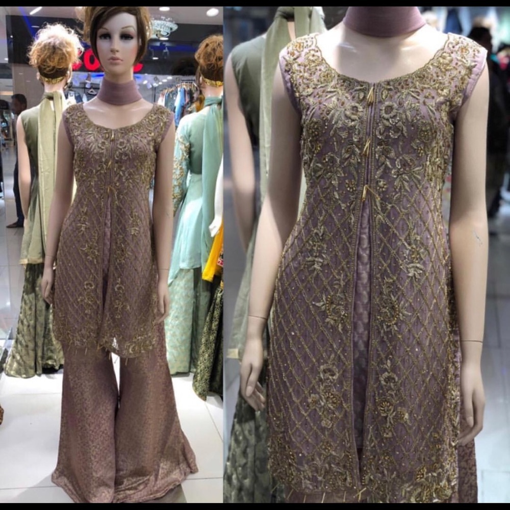 Heavy embroidered Pakistani shalwar kameez